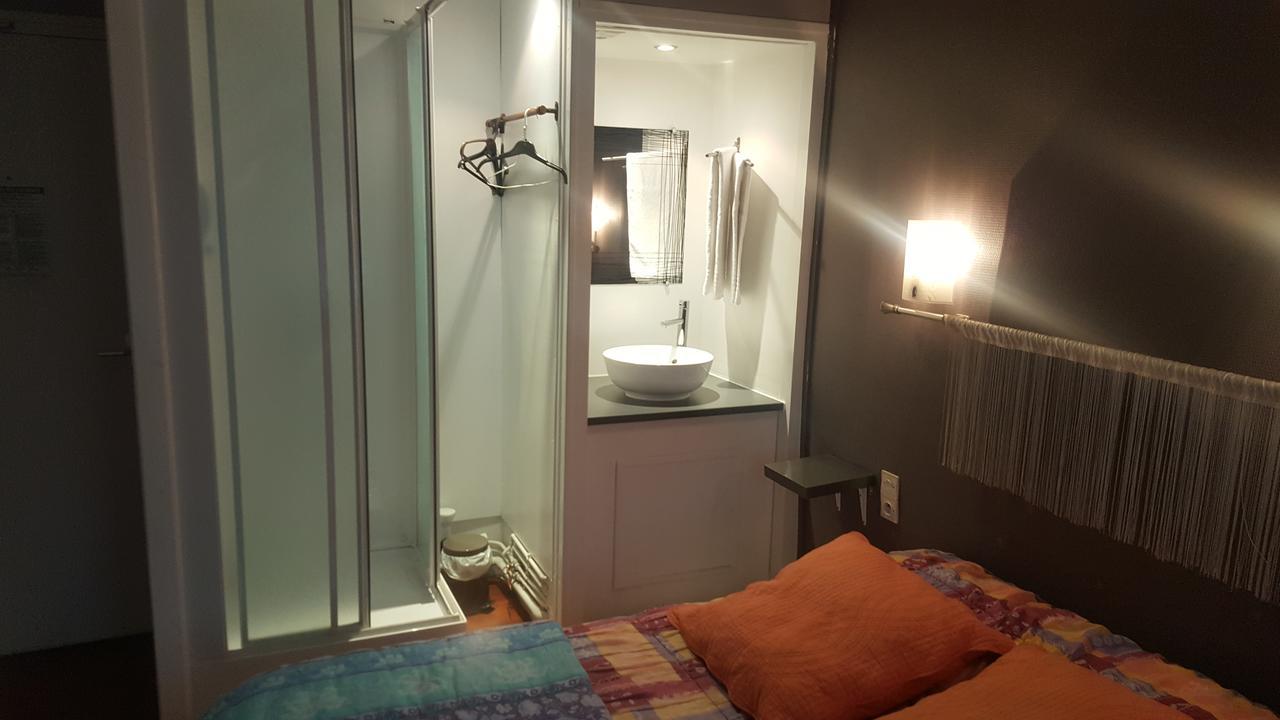 Hotel Des Voyageurs Mayenne Eksteriør bilde